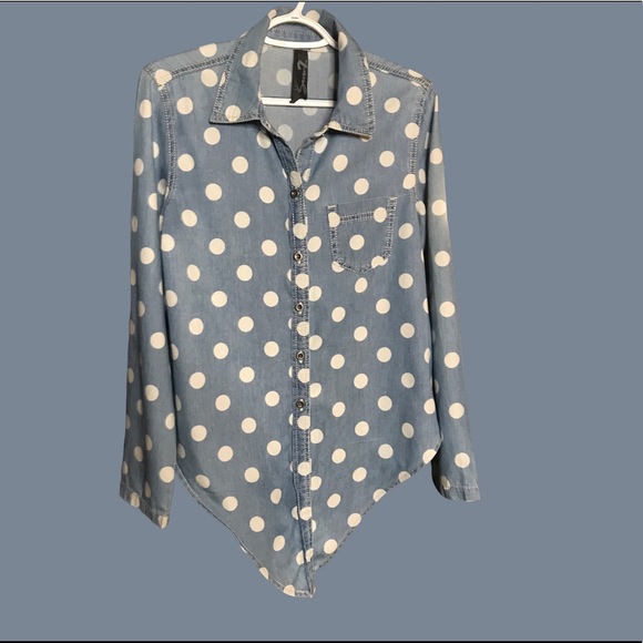 Seven7 oversized polka-dot chambray denim long sleeve blouse - Picture 4 of 5